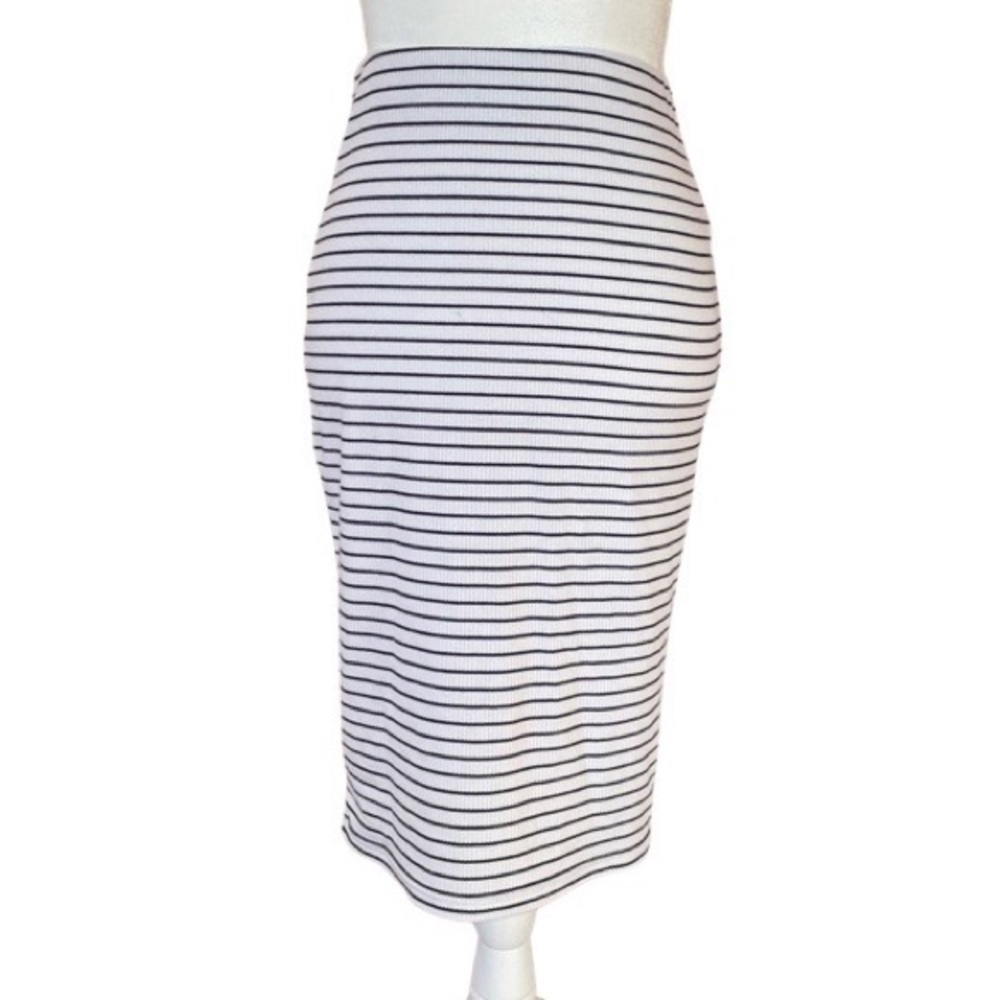 Strip Ribbed Knit Skirt